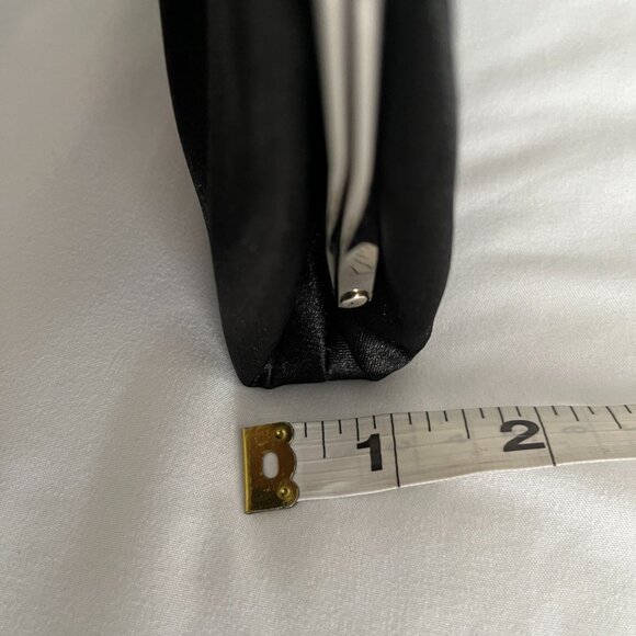 Gunne Sax by Jessica McClintock® Black Pleated Satin Convertible Clutch Chain - Picture 10 of 11